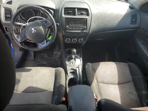 JA4AP3AU9HZ023037 2017 MITSUBISHI OUTLANDER - Image 8