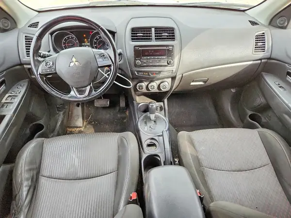JA4AP3AU9HZ046107 2017 MITSUBISHI OUTLANDER - Image 8
