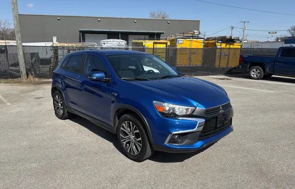 JA4AP3AU9HZ046169 2017 MITSUBISHI OUTLANDER - Image 1