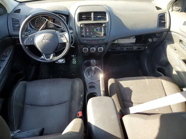 JA4AP3AU9HZ047130 2017 MITSUBISHI OUTLANDER - Image 8