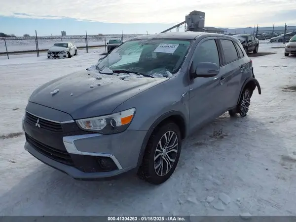 JA4AP3AU9HZ047788 2017 MITSUBISHI OUTLANDER - Image 2