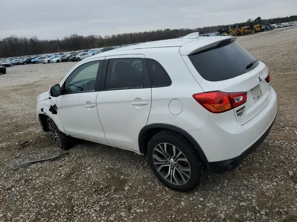 JA4AP3AU9HZ059665 2017 MITSUBISHI OUTLANDER - Image 2