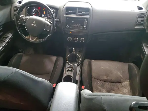 JA4AP3AU9HZ060489 2017 MITSUBISHI OUTLANDER - Image 8