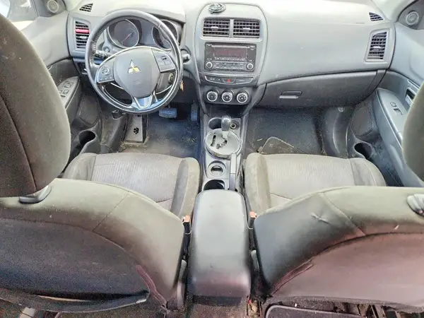 JA4AP3AU9HZ064462 2017 MITSUBISHI OUTLANDER - Image 8
