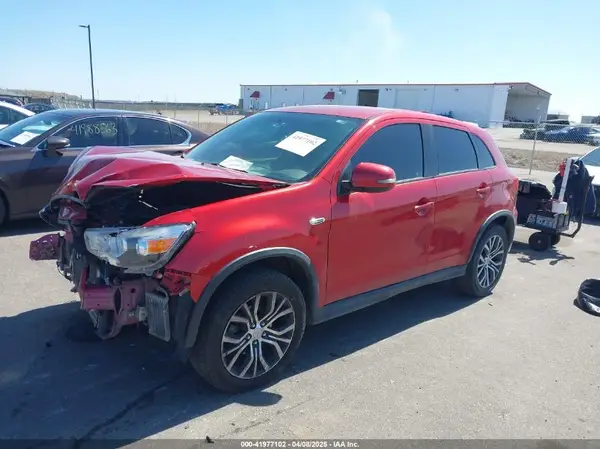 JA4AP3AU9JU003146 2018 MITSUBISHI OUTLANDER - Image 2