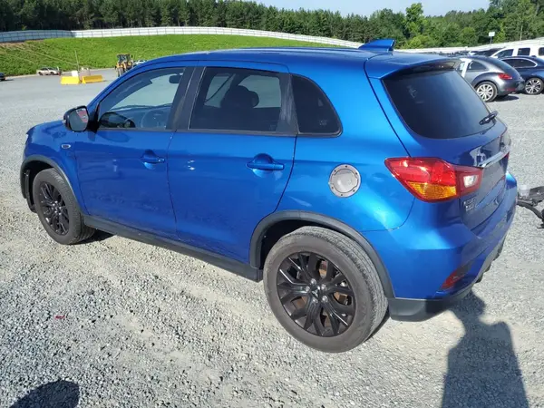JA4AP3AU9JU009917 2018 MITSUBISHI OUTLANDER - Image 2