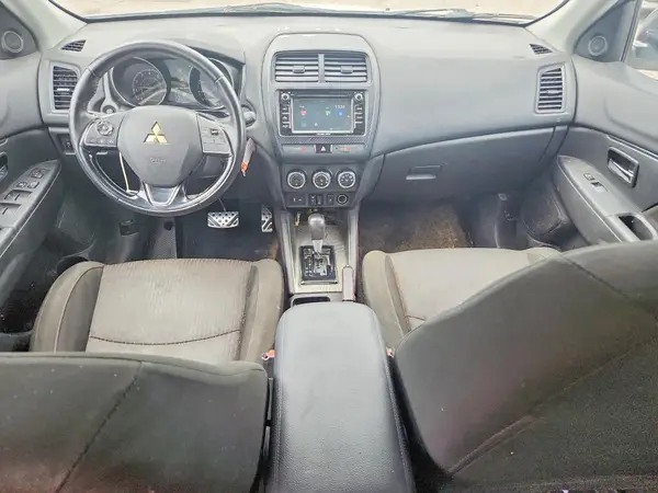 JA4AP3AU9JU010744 2018 MITSUBISHI OUTLANDER - Image 8