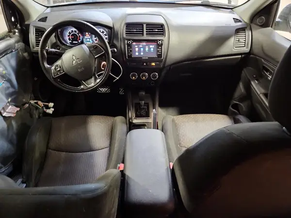 JA4AP3AU9JU014258 2018 MITSUBISHI OUTLANDER - Image 8