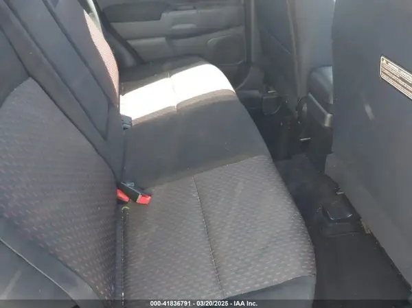 JA4AP3AU9JU015233 2018 MITSUBISHI OUTLANDER - Image 8