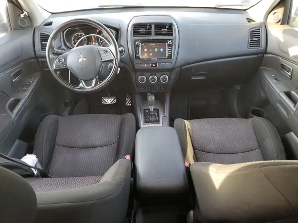 JA4AP3AU9JU016219 2018 MITSUBISHI OUTLANDER - Image 8