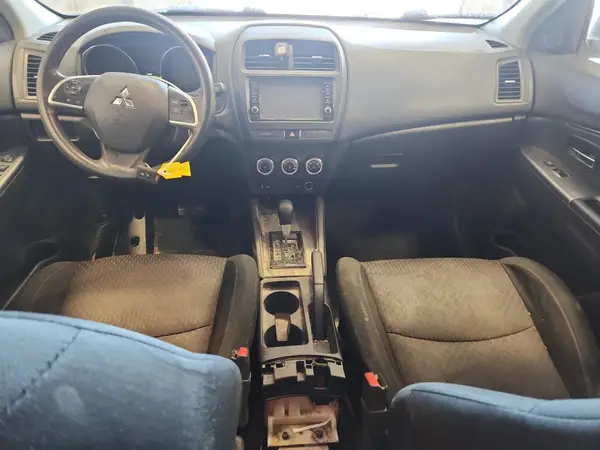 JA4AP3AU9JU022490 2018 MITSUBISHI OUTLANDER - Image 8