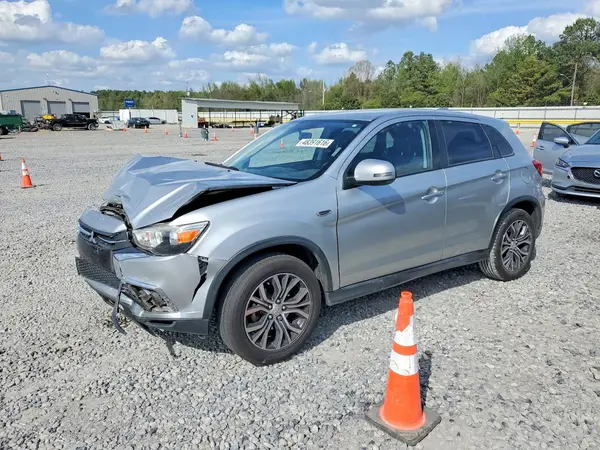 JA4AP3AU9JU023817 2018 MITSUBISHI OUTLANDER - Image 1