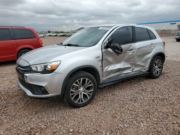 JA4AP3AU9JU025096 2018 MITSUBISHI OUTLANDER - Image 1