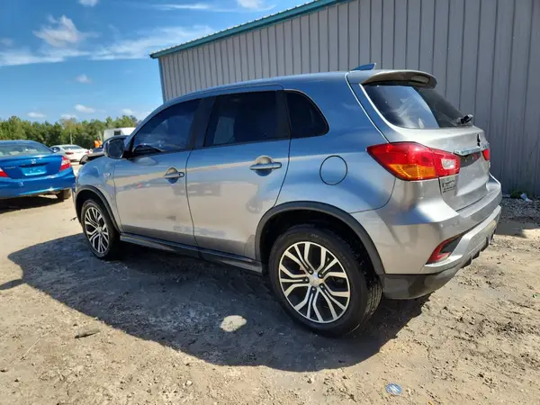 JA4AP3AU9JZ004543 2018 MITSUBISHI OUTLANDER - Image 2
