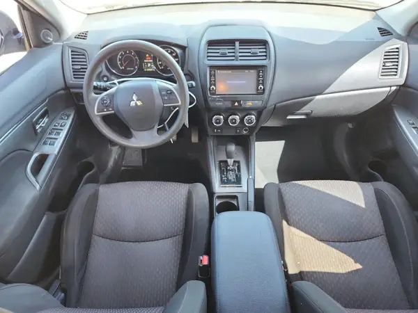 JA4AP3AU9JZ004543 2018 MITSUBISHI OUTLANDER - Image 8