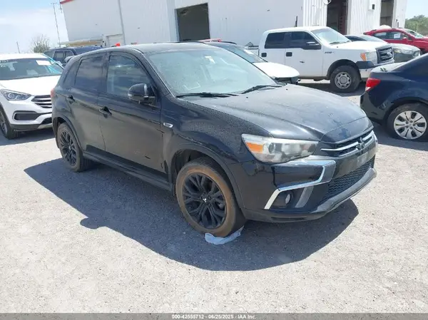 JA4AP3AU9JZ024193 2018 MITSUBISHI OUTLANDER - Image 1