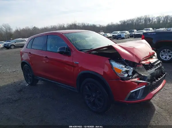 JA4AP3AU9JZ025179 2018 MITSUBISHI OUTLANDER - Image 1