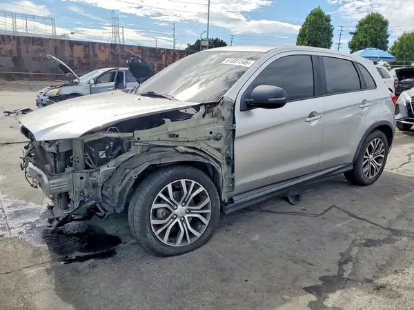 JA4AP3AU9JZ030480 2018 MITSUBISHI OUTLANDER - Image 1