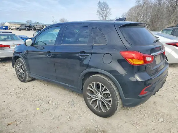 JA4AP3AU9KU002130 2019 MITSUBISHI OUTLANDER - Image 2