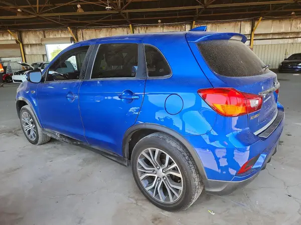 JA4AP3AU9KU002466 2019 MITSUBISHI OUTLANDER - Image 2
