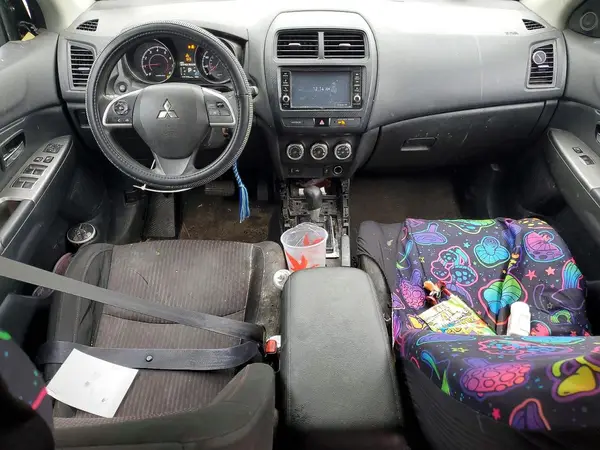 JA4AP3AU9KU003309 2019 MITSUBISHI OUTLANDER - Image 8