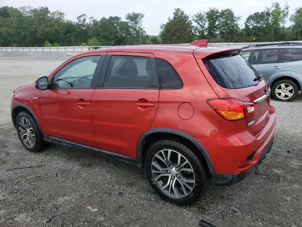 JA4AP3AU9KU004198 2019 MITSUBISHI OUTLANDER - Image 2