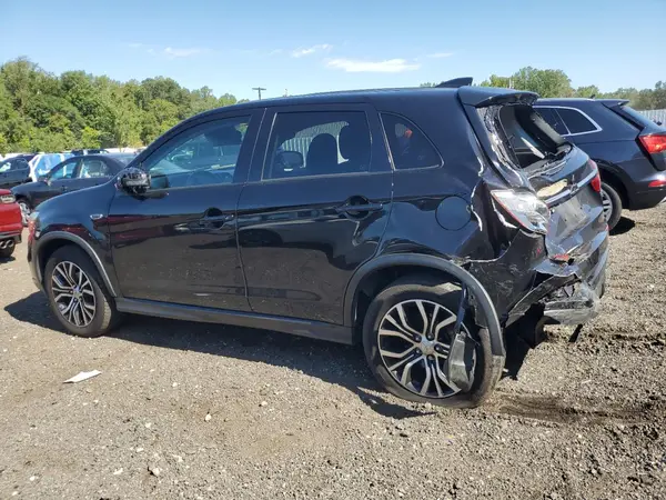 JA4AP3AU9KU004556 2019 MITSUBISHI OUTLANDER - Image 2