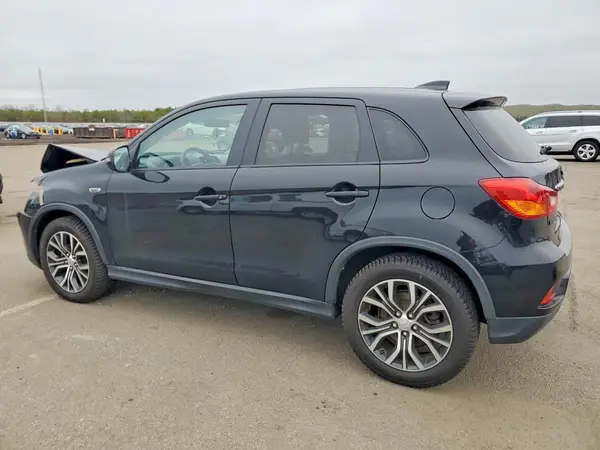 JA4AP3AU9KU016688 2019 MITSUBISHI OUTLANDER - Image 2