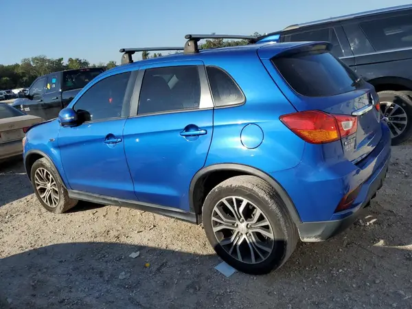 JA4AP3AU9KU018893 2019 MITSUBISHI OUTLANDER - Image 2