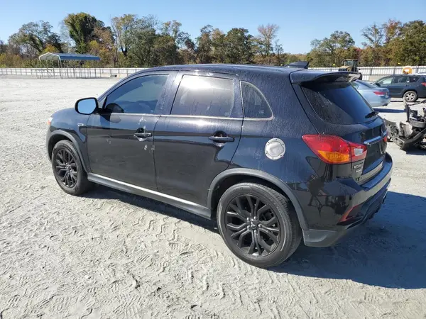 JA4AP3AU9KU020160 2019 MITSUBISHI OUTLANDER - Image 2