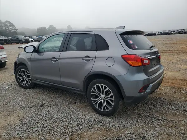 JA4AP3AU9KU024175 2019 MITSUBISHI OUTLANDER - Image 2
