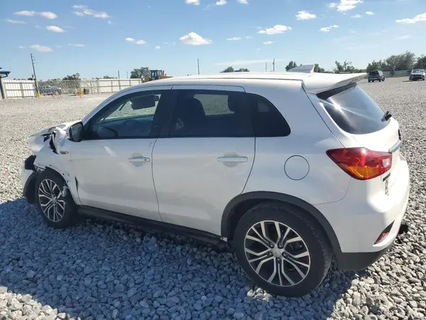 JA4AP3AU9KU024256 2019 MITSUBISHI OUTLANDER - Image 2