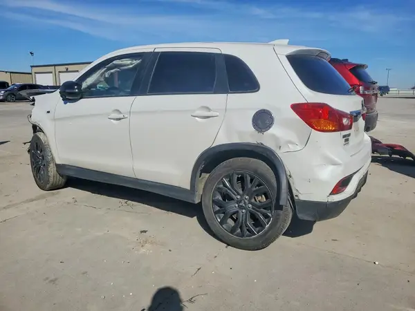 JA4AP3AU9KU025214 2019 MITSUBISHI OUTLANDER - Image 2
