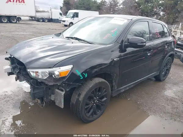 JA4AP3AU9KU026072 2019 MITSUBISHI OUTLANDER - Image 2