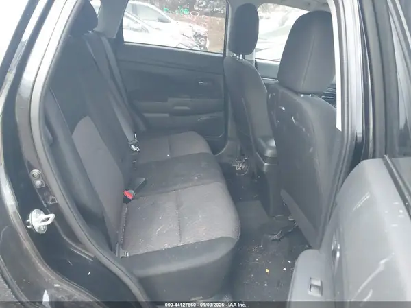 JA4AP3AU9KU026072 2019 MITSUBISHI OUTLANDER - Image 8