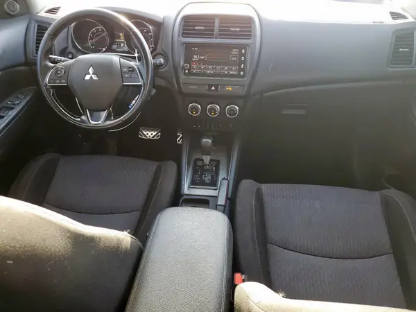 JA4AP3AU9KU030087 2019 MITSUBISHI OUTLANDER - Image 8