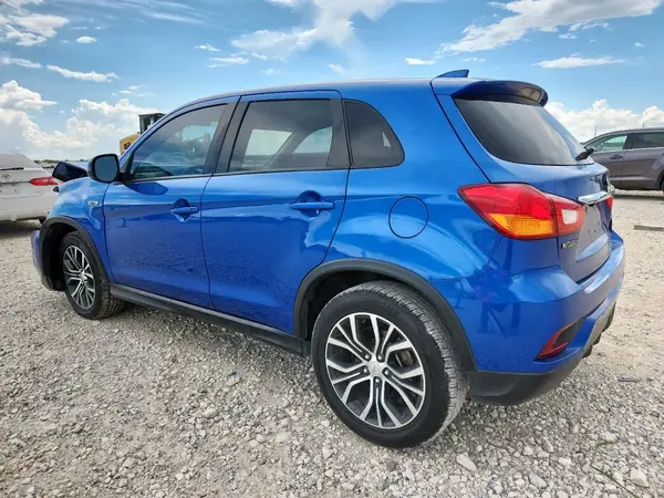 JA4AP3AU9KU030171 2019 MITSUBISHI OUTLANDER - Image 2