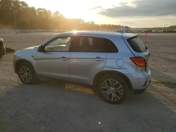 JA4AP3AU9KU032373 2019 MITSUBISHI OUTLANDER - Image 2