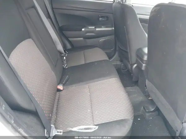 JA4AP3AU9KU034687 2019 MITSUBISHI OUTLANDER - Image 8