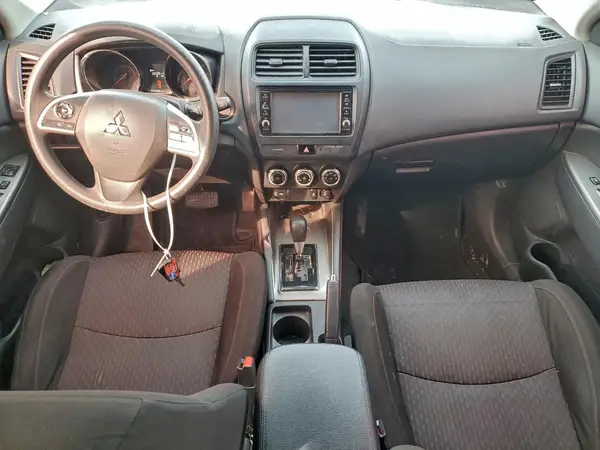 JA4AP3AU9KU035130 2019 MITSUBISHI OUTLANDER - Image 8