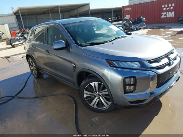 JA4AP3AU9LU001125 2020 MITSUBISHI OUTLANDER - Image 1