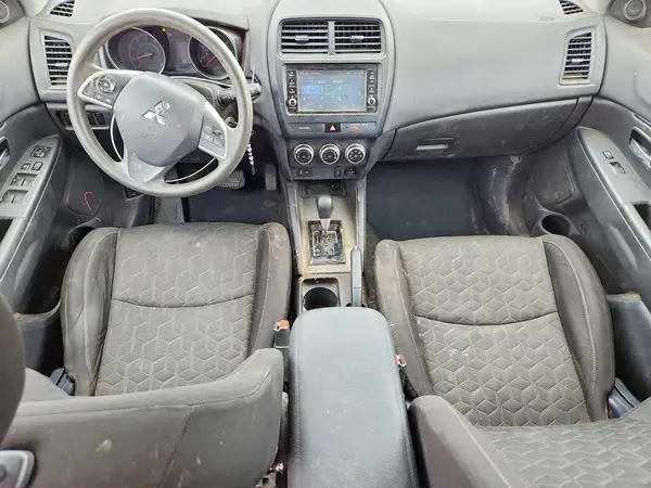 JA4AP3AU9LU001481 2020 MITSUBISHI OUTLANDER - Image 8