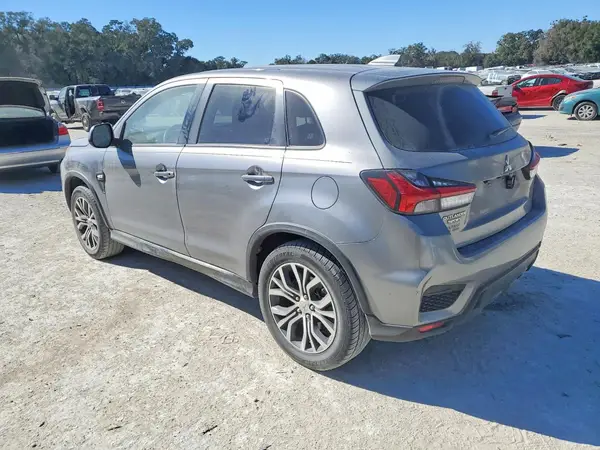 JA4AP3AU9LU003649 2020 MITSUBISHI OUTLANDER - Image 2