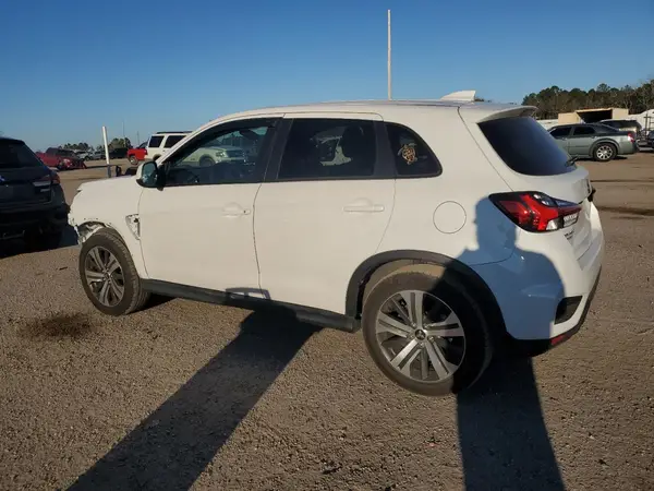 JA4AP3AU9LU003828 2020 MITSUBISHI OUTLANDER - Image 2