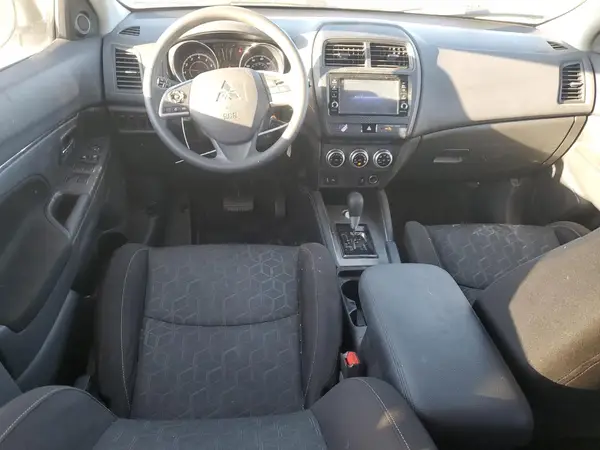 JA4AP3AU9LU003828 2020 MITSUBISHI OUTLANDER - Image 8