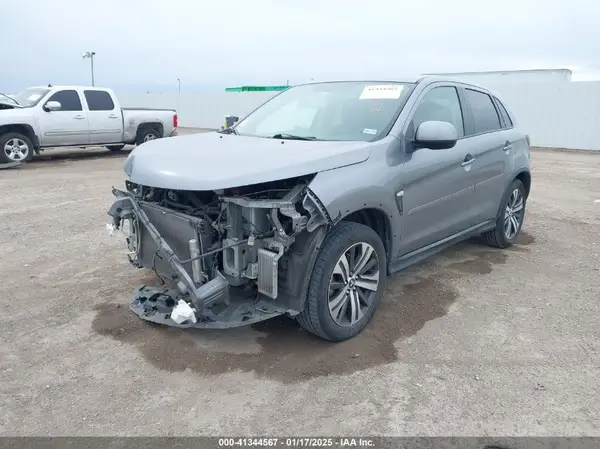 JA4AP3AU9LU006633 2020 MITSUBISHI OUTLANDER - Image 2