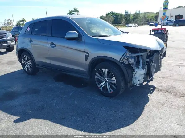 JA4AP3AU9LU008141 2020 MITSUBISHI OUTLANDER