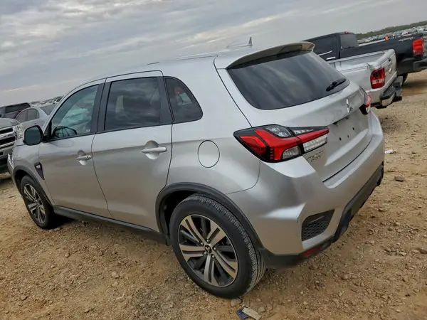 JA4AP3AU9LU008608 2020 MITSUBISHI OUTLANDER - Image 2