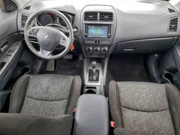 JA4AP3AU9LU008608 2020 MITSUBISHI OUTLANDER - Image 8