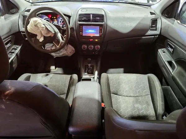 JA4AP3AU9LU009855 2020 MITSUBISHI OUTLANDER - Image 8